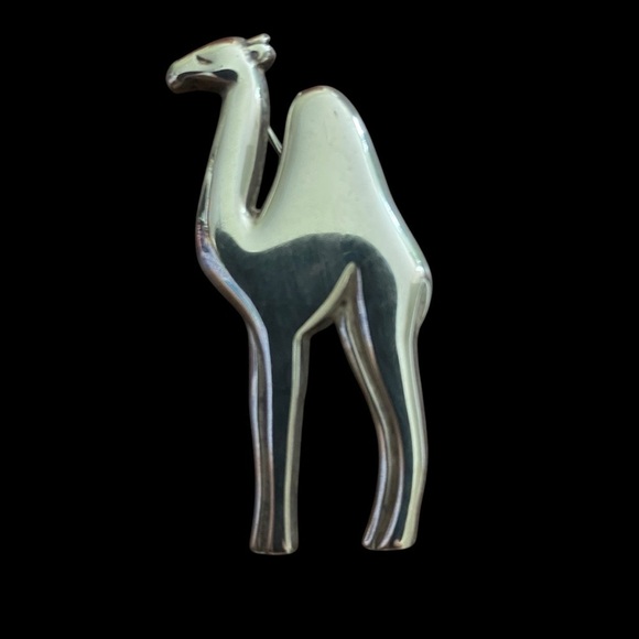 Retired James Avery CAMEL Brooch Pin Sterling Silver Vintage Hallmarked Signed - Picture 2 of 6